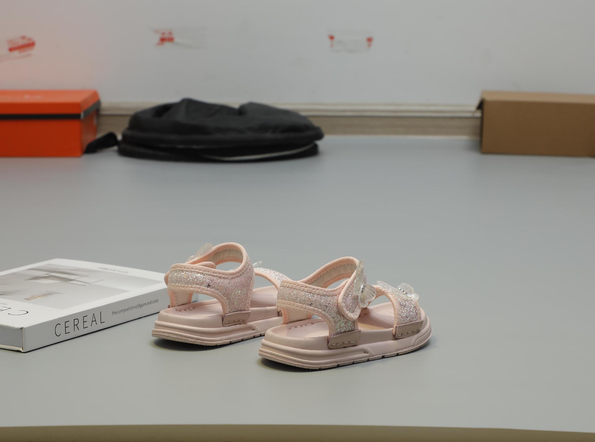 Niñas sandalias verano 2024 nuevo niño zapatos de suela suave niña antideslizante playa zapatos de verano peep toe pic 10