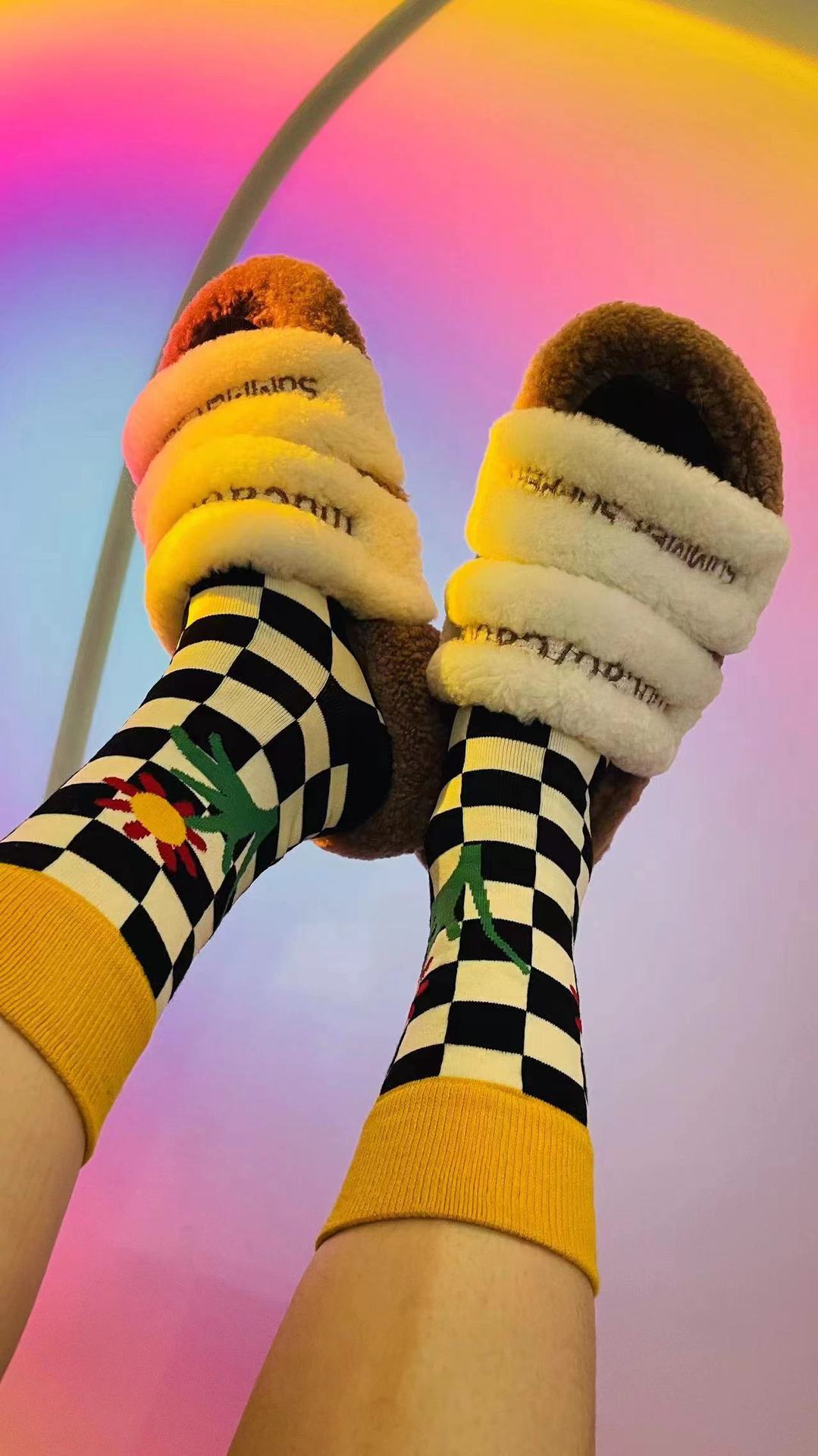 23年新款 春夏流行棋盘格精梳棉中筒女袜潮袜详情6