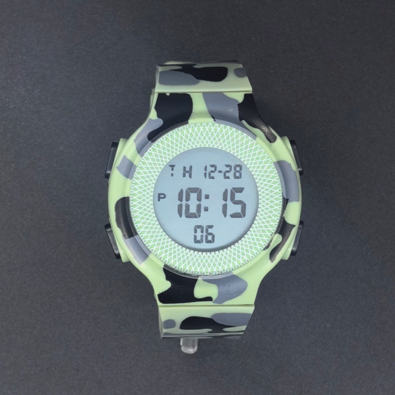 亚马逊爆款新品迷彩电子表男士学生户外运动多功能lLED电子手表详情8