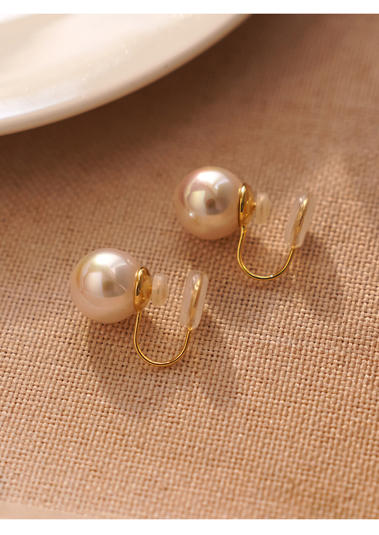 The upgraded version of the Shi Jia Zhen Duo Ma Hui pearl earrings, featuring double silicone mosquito repellent coils and painless ear clips, is a trend of high-end and elegant earrings pic 6