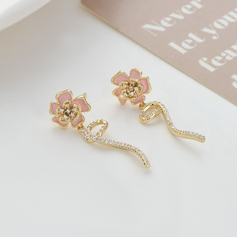 S925银针韩版时尚气质耳钉女高级感滴油花瓣耳饰精致轻奢流苏耳环详情8