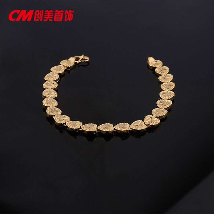 Chuangmei Jewelry offers wholesale 24K gold-plated heart-shaped butterfly bracelets for women, featuring a retro ethnic style and a luxurious wedding accessory pic 10