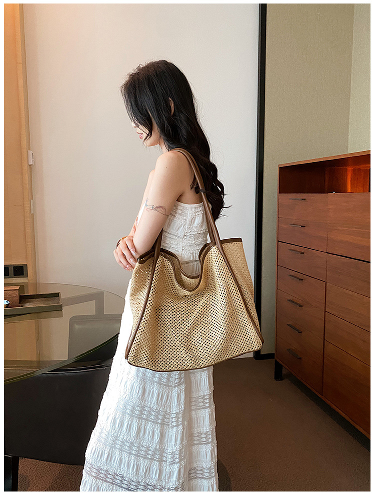 今年流行大容量草编包包女2023新款时尚通勤单肩包夏天编织水桶包详情25