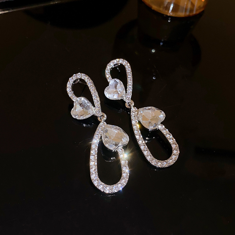 Silver needle diamond-encrusted heart-shaped flower earrings, European and American fashion style, square stud earrings, niche commuting new earrings wholesale pic 39