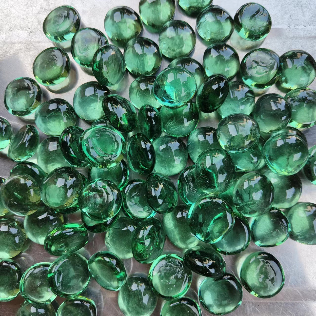 Glass flat beads: 12-14mm, 17-19mm. Glass beads for garden decoration, fish tank base, in various colors pic 9