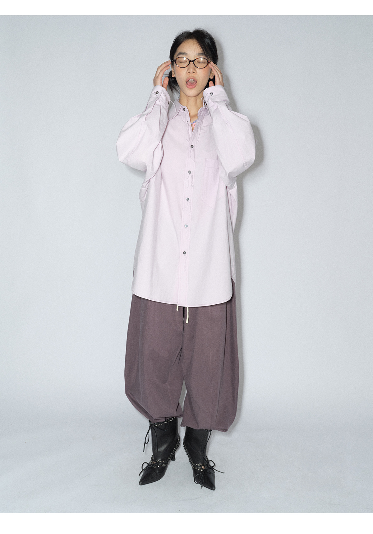 [识时]新品盐缩匹马棉宽松休闲百搭翻领长袖纯色衬衫上衣女V8465详情22