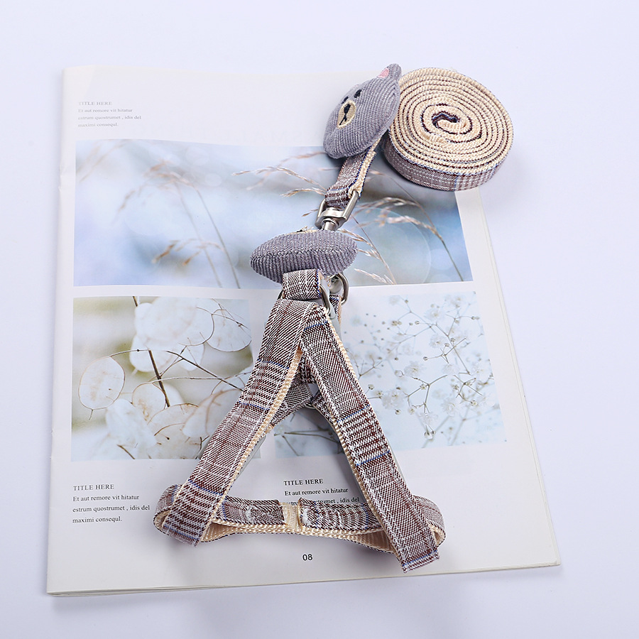 Wholesale of pet cat supplies: Adjustable anti-escape cat leash, bear cartoon chest and back strap, I-shaped leash pic 8