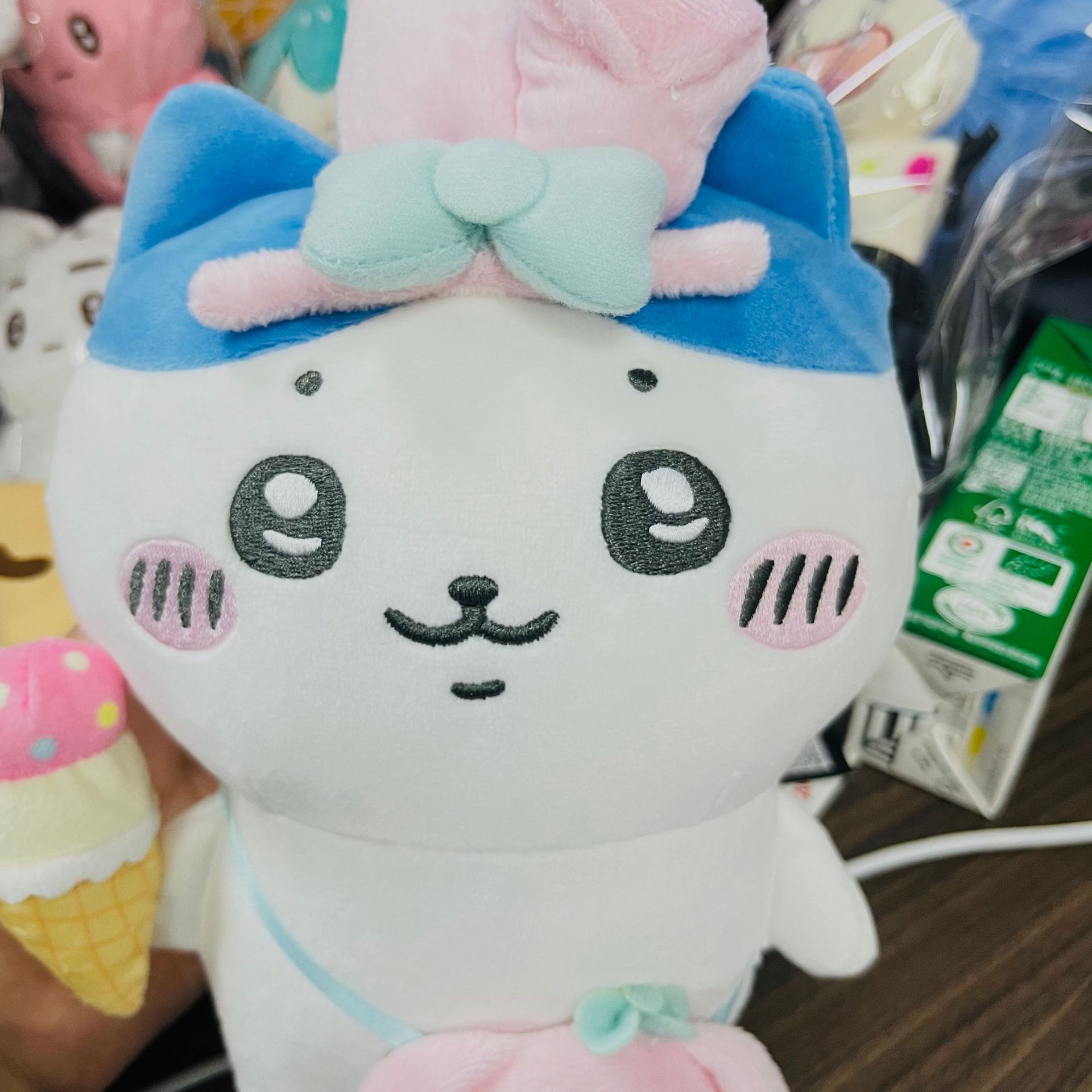 Sanrio chikawa, a cute plush toy with small feet pic 5