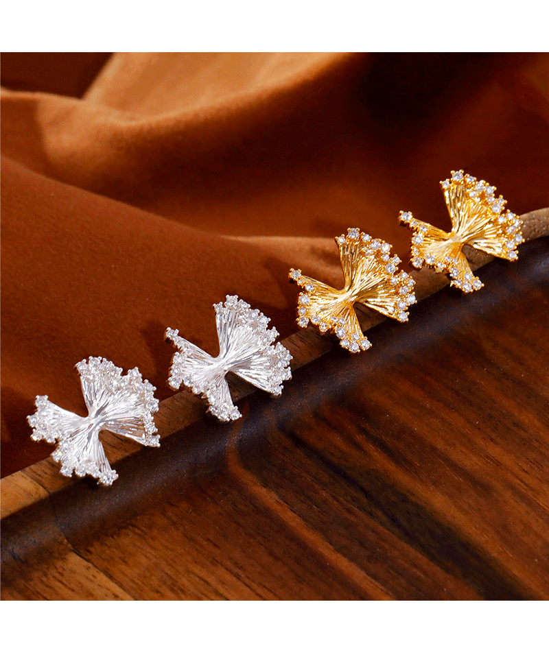 Hyacinth exaggerated design sense zircon pleated bow stud earrings, niche style, light luxury and high-end feel, versatile daily earrings pic 2