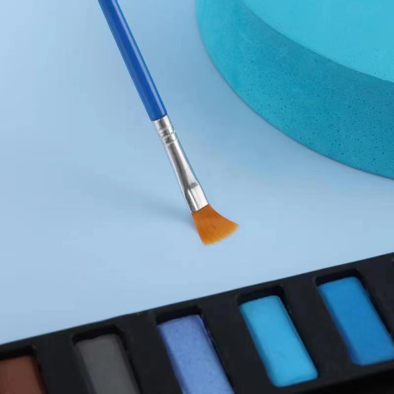 新款水粉油画笔 尼龙毛培训班儿童绘画笔平头斜头颜料油画笔套装详情10