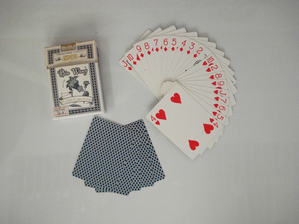 厂家供应扑克牌宽牌窄牌 德州棋牌室扑克牌可定制扑克牌LOGO花色详情4