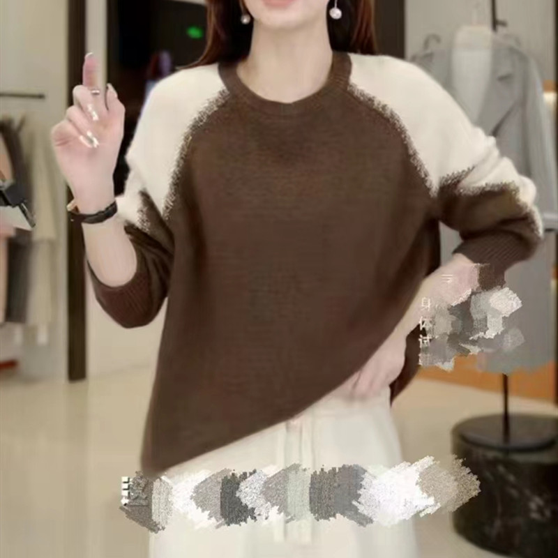 A gentle, soft and laid-back loose sweater for women in the Korean style for autumn and winter, with a unique design sense and contrasting colors pic 12
