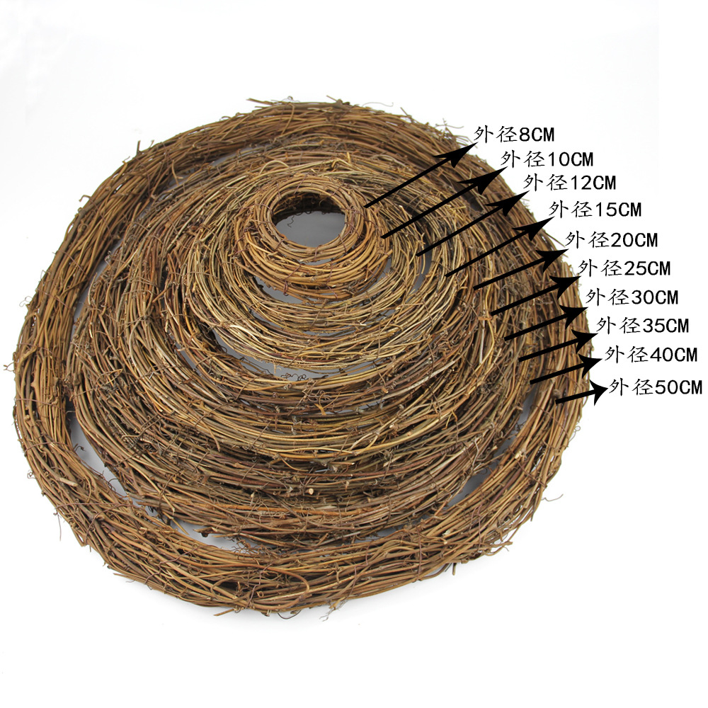 Christmas wreaths, moss balls, wicker rings, wicker rings, Christmas accessories, and shooting props pic 1