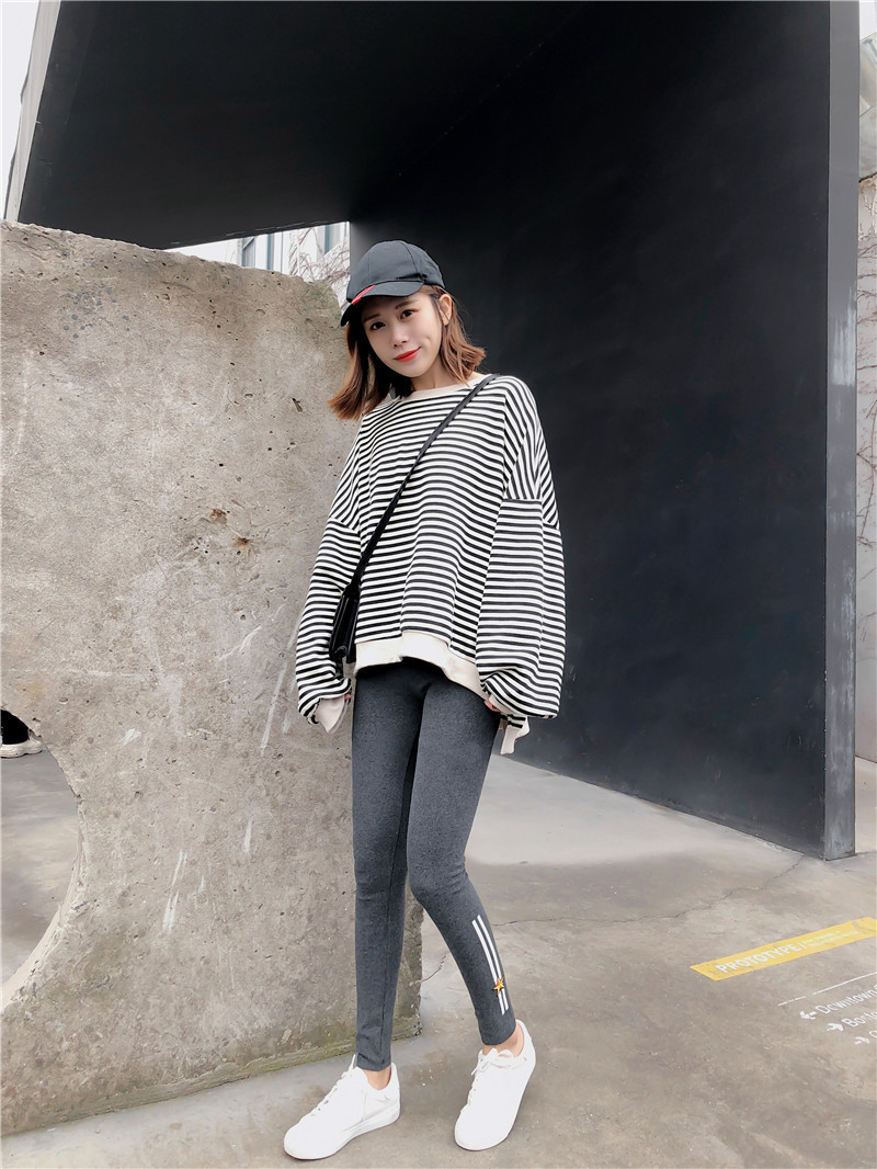 Spring new Korean-style side-striped five-star printed slimming nine-inch skinny pants pic 13