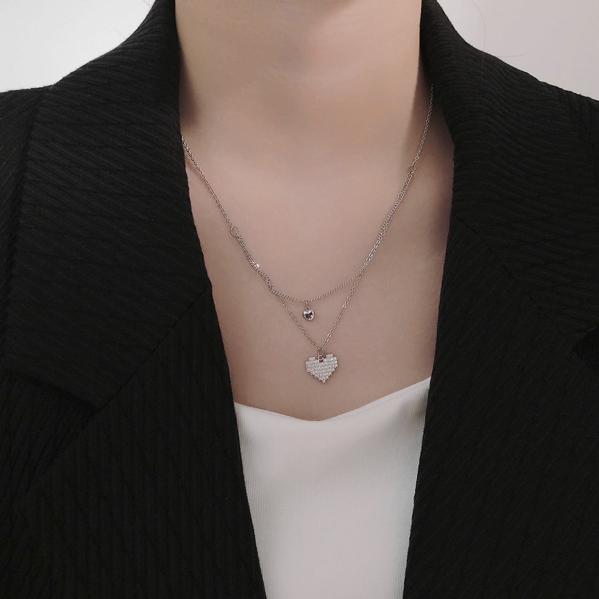 European and American style heart-shaped necklace, versatile for women, niche design, hot girl ins style, titanium steel, non-fading, high-end collarbone chain pic 33