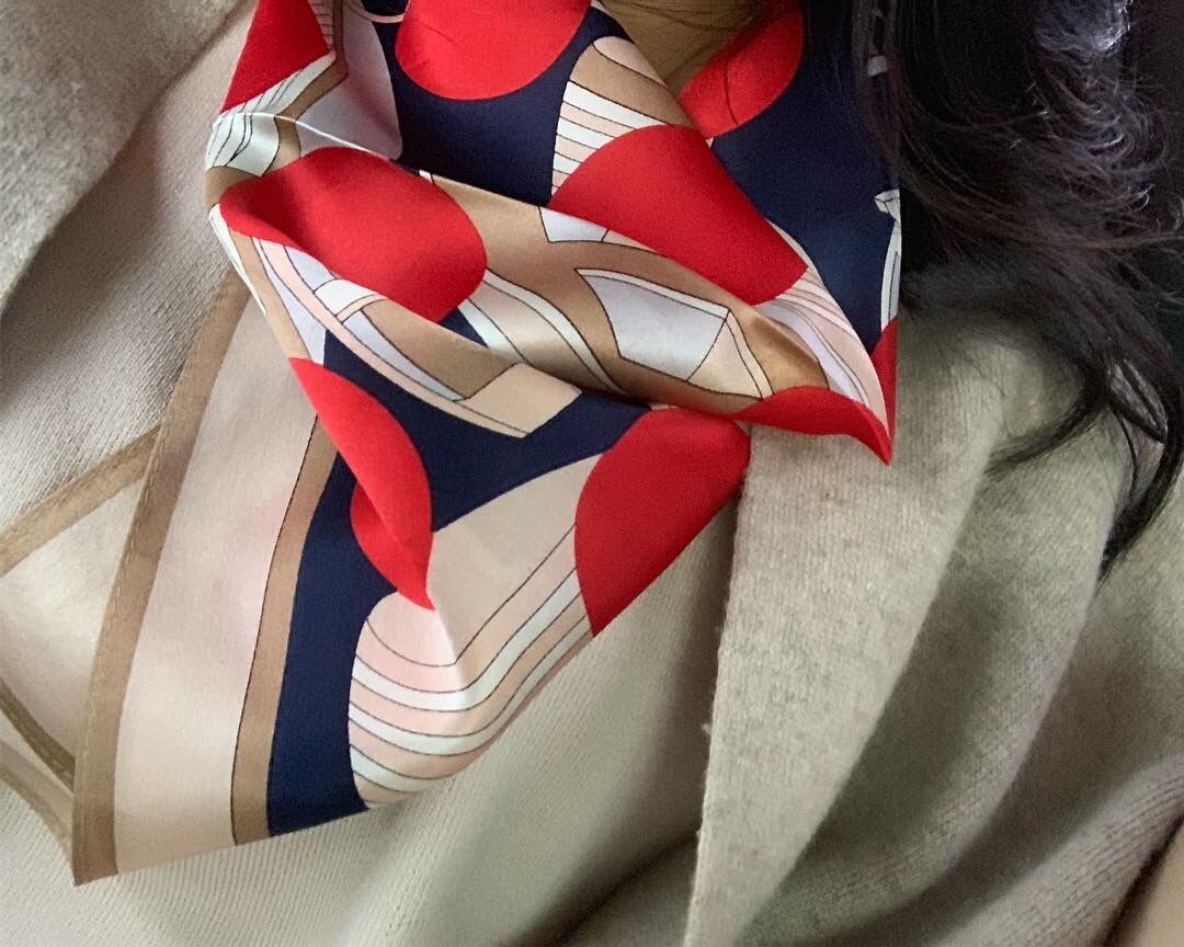 Wholesale silk scarves for overseas gifts and return gifts, cross-border silk autumn and winter decorative plain crepe satin 53cm floral neckerchiefs, small square scarves pic 21