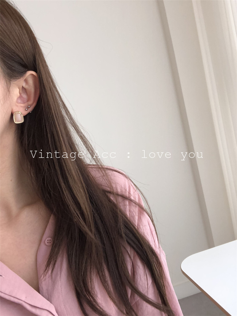 2BB98FC3-ED69-41C2-8BE6-30D67E