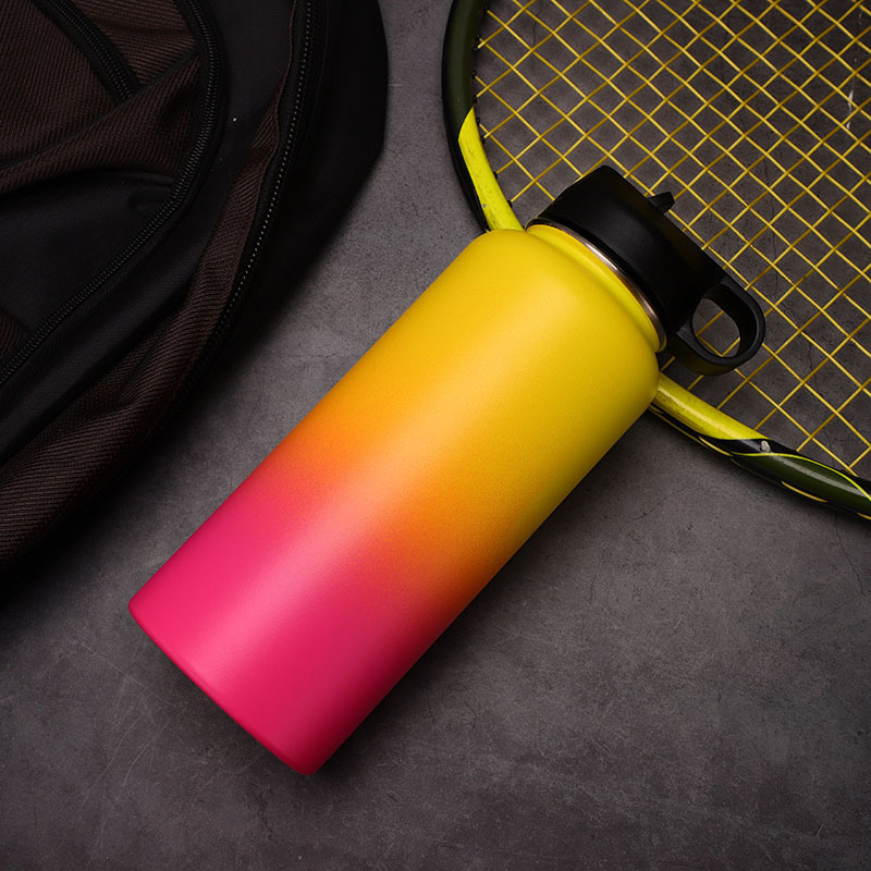 渐变喷塑太空壶