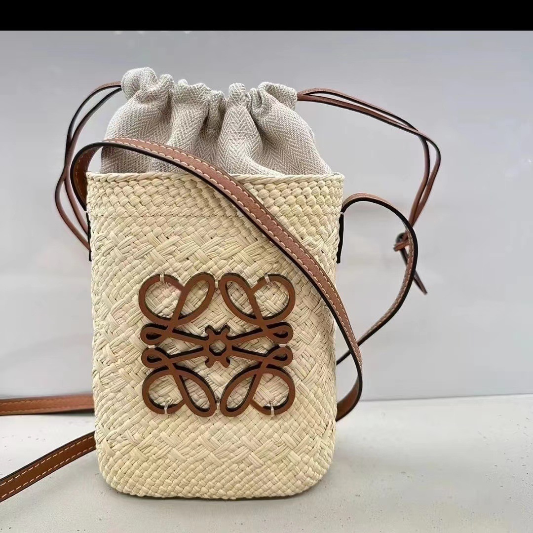 French straw weaving bag 2023 new style bag, Luo Family hand-woven women's bag, bucket bag, single-shoulder crossbody bag, small bag for summer pic 6