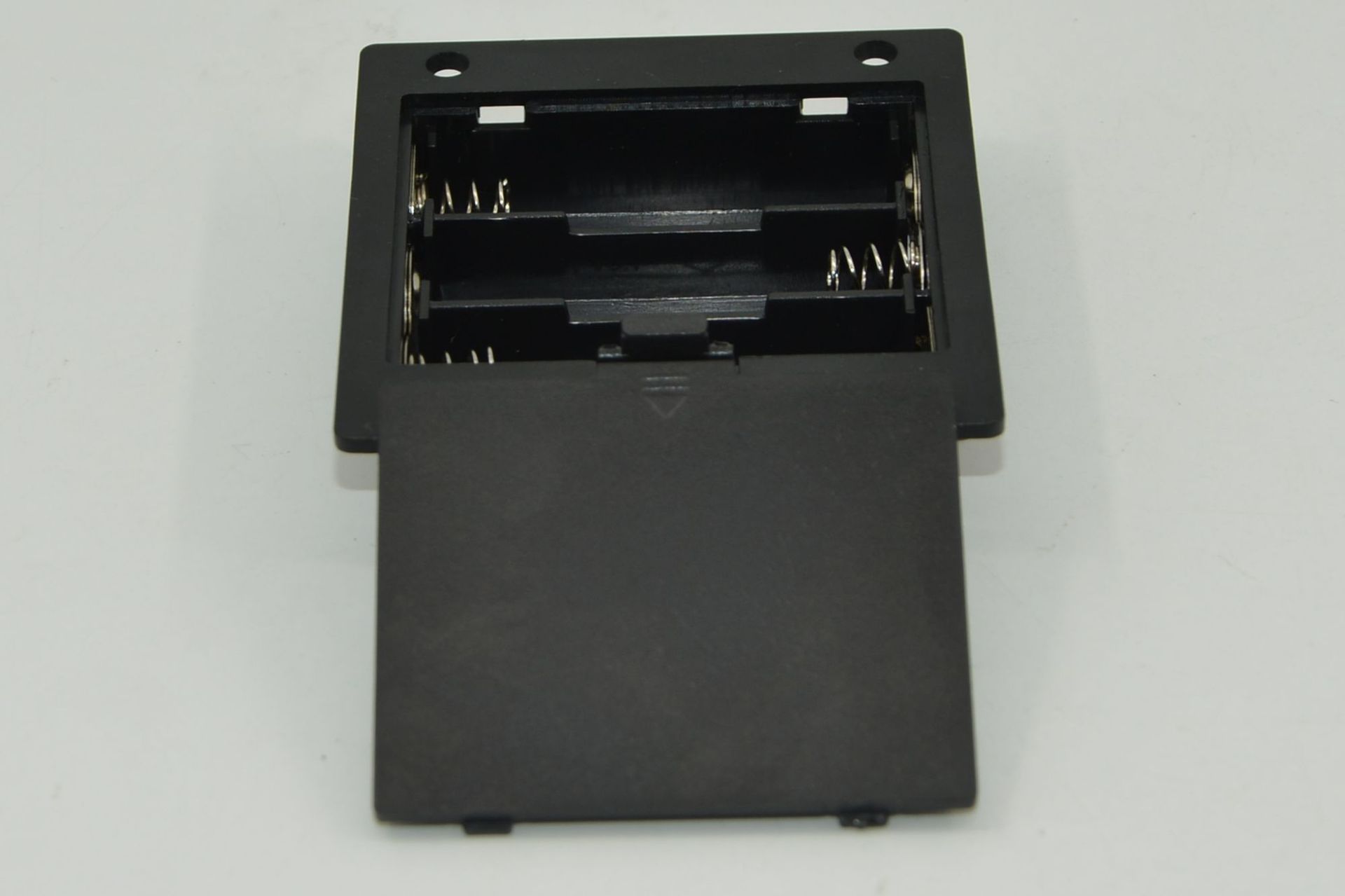Wholesale 3 AA battery boxes, embedded battery boxes, battery boxes with LIDS, and battery boxes without wires pic 4