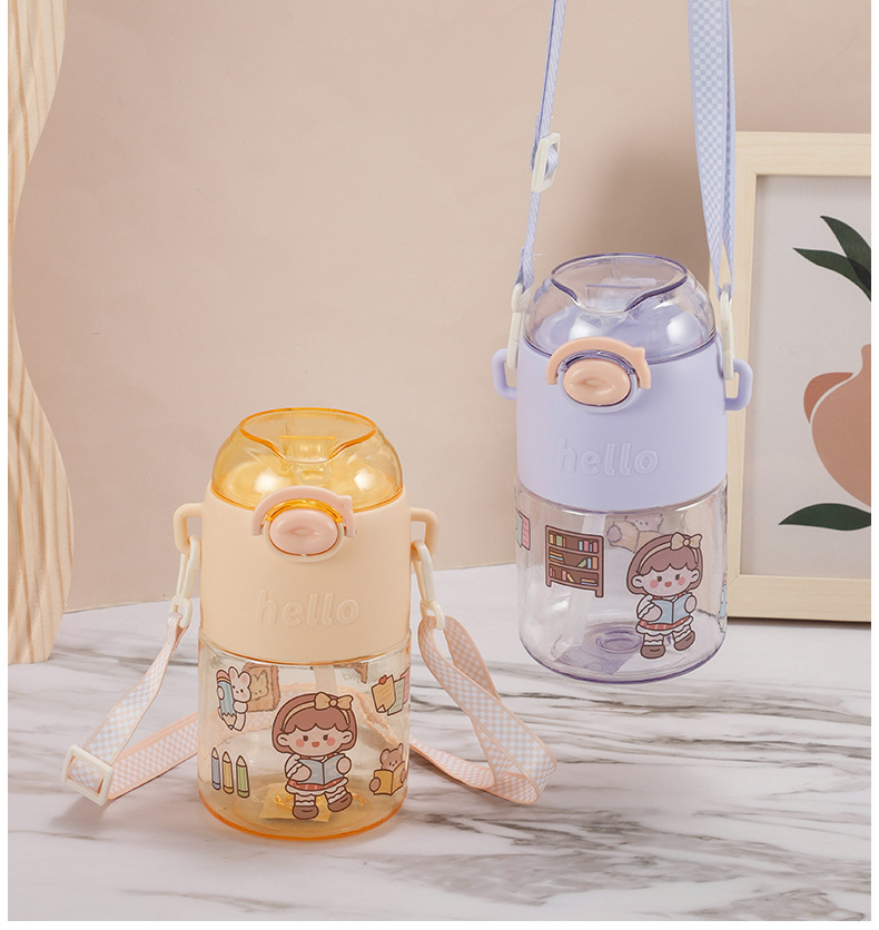 This cute internet-famous water cup is specially designed for school. It is a plastic cup for children and students with straws. It has a high level of appearance and is portable pic 13