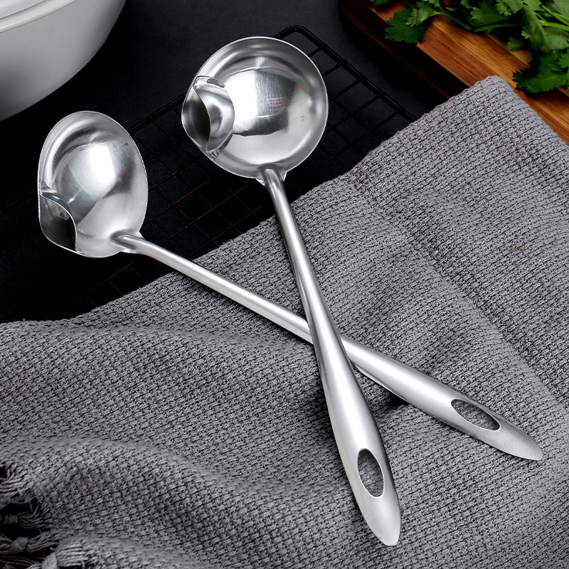 Stainless steel oil and soup separation spoon, oil filter spoon, household soup spoon, oil separator spoon, hot pot kitchenware oil removal spoon, oil leakage spoon pic 4