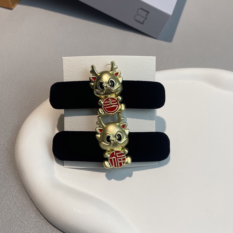 新年喜庆红色生肖龙丝绒发夹女秋冬新款网红bb夹发卡侧边刘海碎发详情4