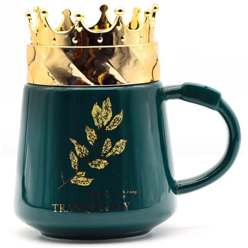 Hot-selling creative golden mirror crown ceramic mug with lid spoon large capacity water cup set, fashionable and exquisite hand-held gift box cup, personal business gift, home and office personalized cup, supports visiting logo factory direct supply pic 7