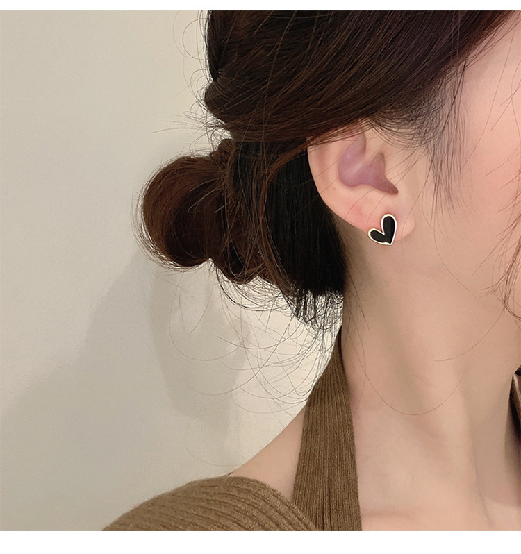 925银针独特爱心日常耳钉女轻奢耳环小众设计感耳饰蚊香盘耳夹详情7