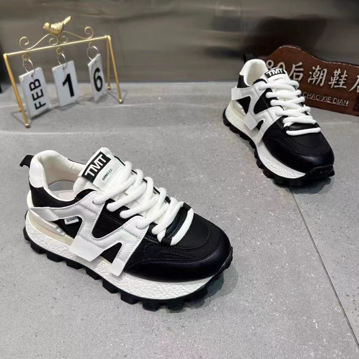 流行女鞋2023新款休闲运动鞋女式厚底百搭老爹鞋台州阿甘跑步女鞋详情3