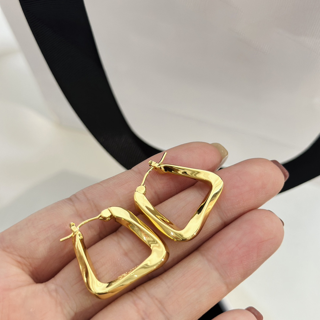 新款法式复古金属几何扭曲三角形耳扣女冷淡风小众高级感圈耳环女详情7