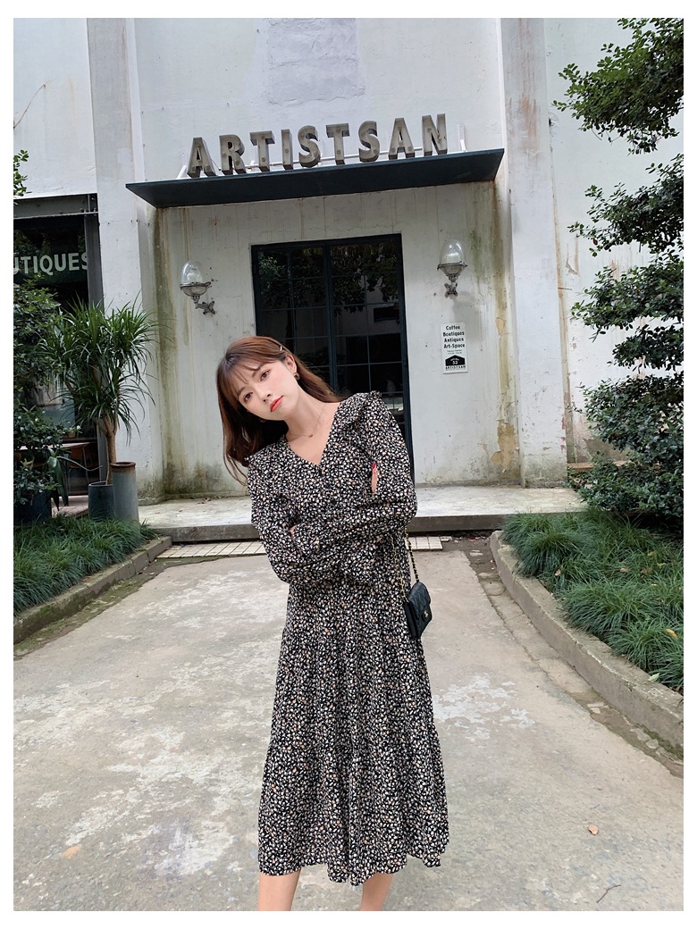 2023春款时髦韩版女装小V领好看的长袖碎花雪纺连衣裙女详情34
