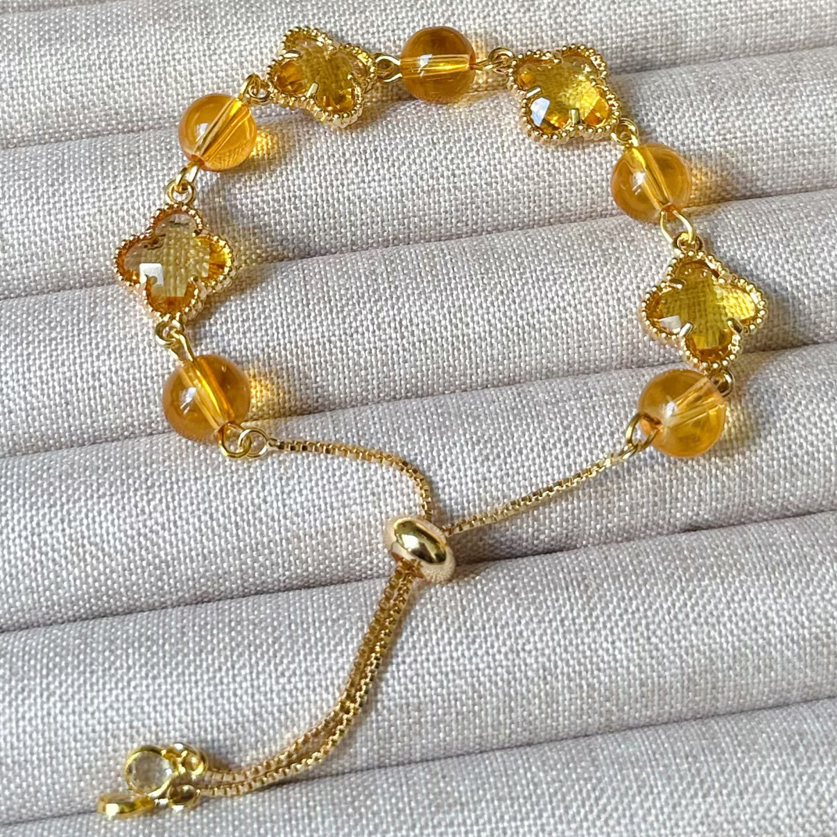 Natural crystal bracelet, four-leaf clover, natural amethyst bracelet, strawberry crystal white crystal, fashionable, light luxury and high-end feel pic 11