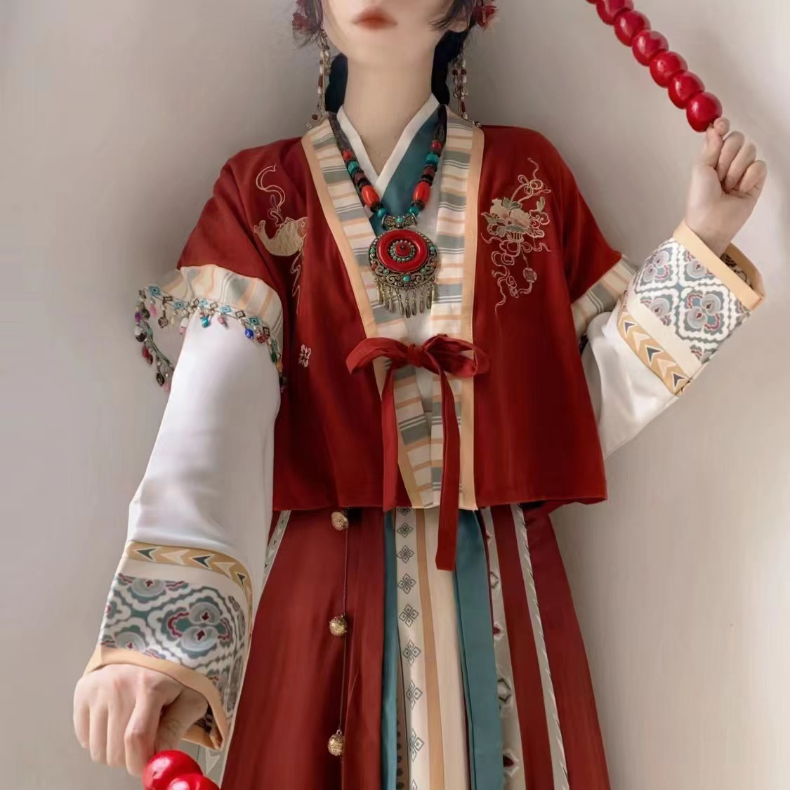 国潮新款魏晋唐褙子三件套【红不拉叽】汉服正版女成人国风套装拜年服详情1