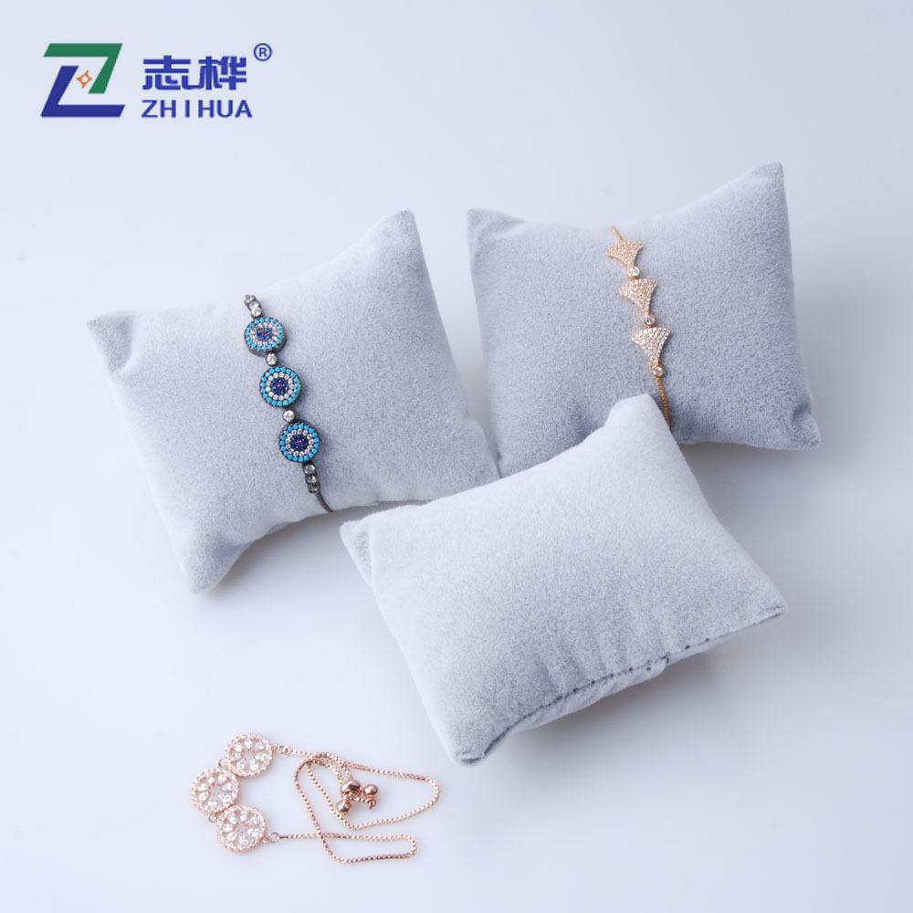 In stock: Grey plush 12-compartment velvet pillow core display box, bracelet, watch and bracelet packaging box pic 9