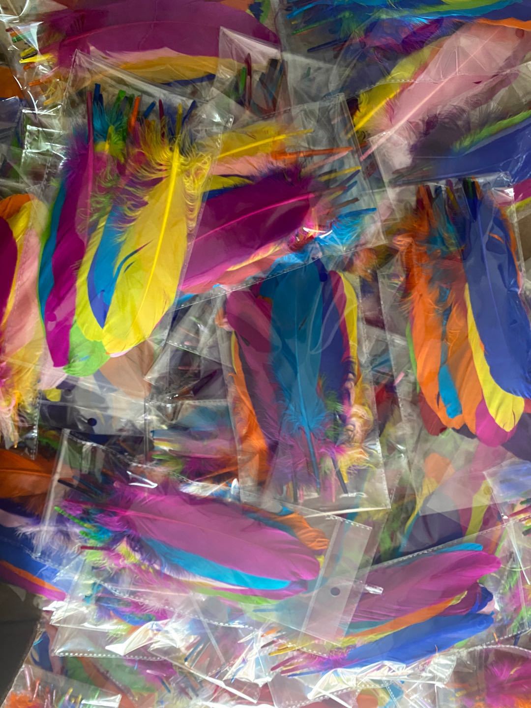High-quality goose feathers, hard and fluffy, wholesale in stock, DIY colorful feathers, wedding decoration materials, white goose feathers pic 23