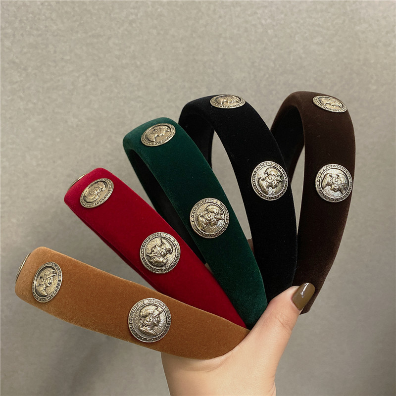 Velvet vintage headband ~ Little Champs-style Baroque court alloy human head portrait headband, the same hair accessory as the Instagram influencer pic 8
