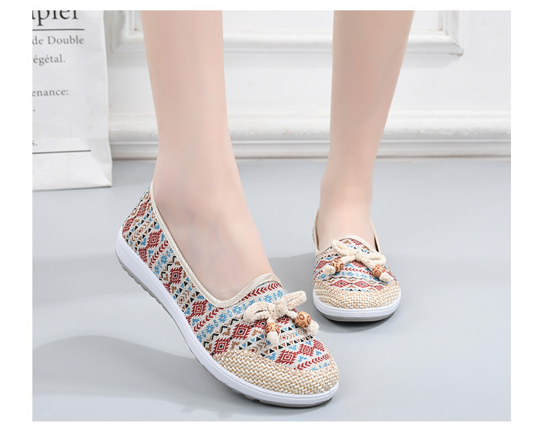 布鞋女春秋款单鞋软底中老年妈妈鞋休闲透气绣花鞋一件代发详情17