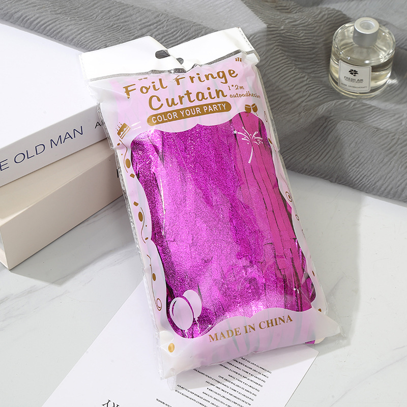 跨境高亮闪光1*2M雨丝帘创意儿童生日派对装饰道具墙面布置彩带详情2