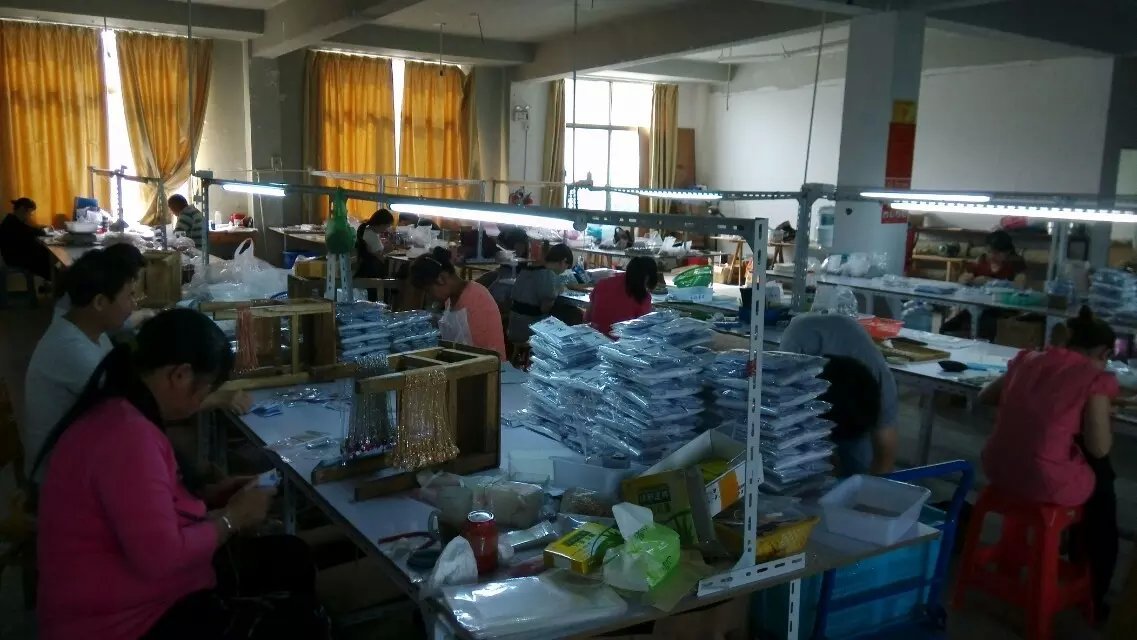 European and American light luxury high-end jewelry set necklace, niche lightning shaped collarbone chain, fashionable and versatile accessories wholesale pic 22