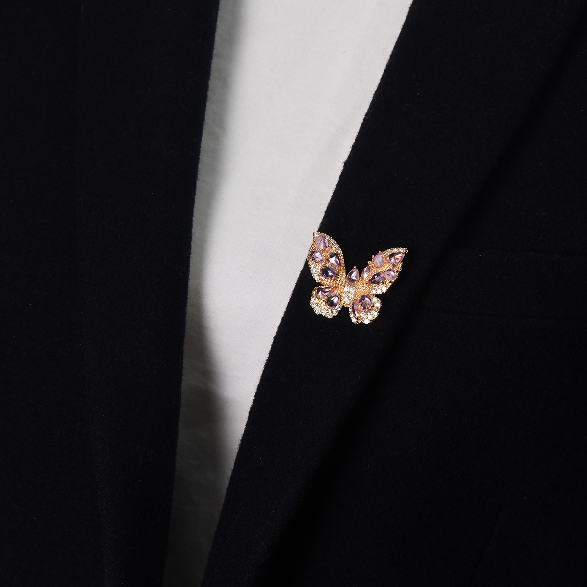 胸针太阳花圆形蝴蝶小胸针优雅气质韩版时尚领针收腰装饰防走光扣详情7