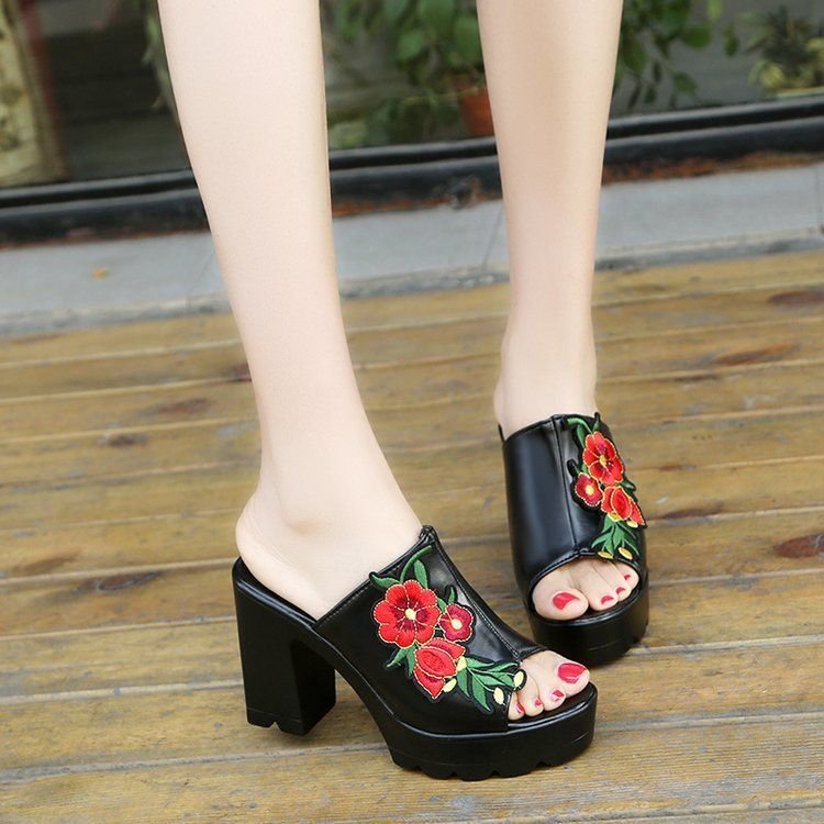 2024夏季新款高跟露趾女拖鞋轻便粗跟鱼嘴外穿女凉拖个性水台女鞋详情8