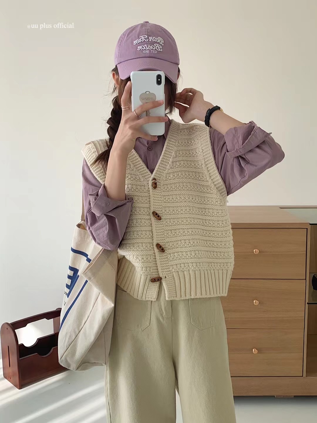 秋季复古牛角扣短款纯色针织马甲背心毛衣女宽松无袖坎肩叠穿马夹详情12