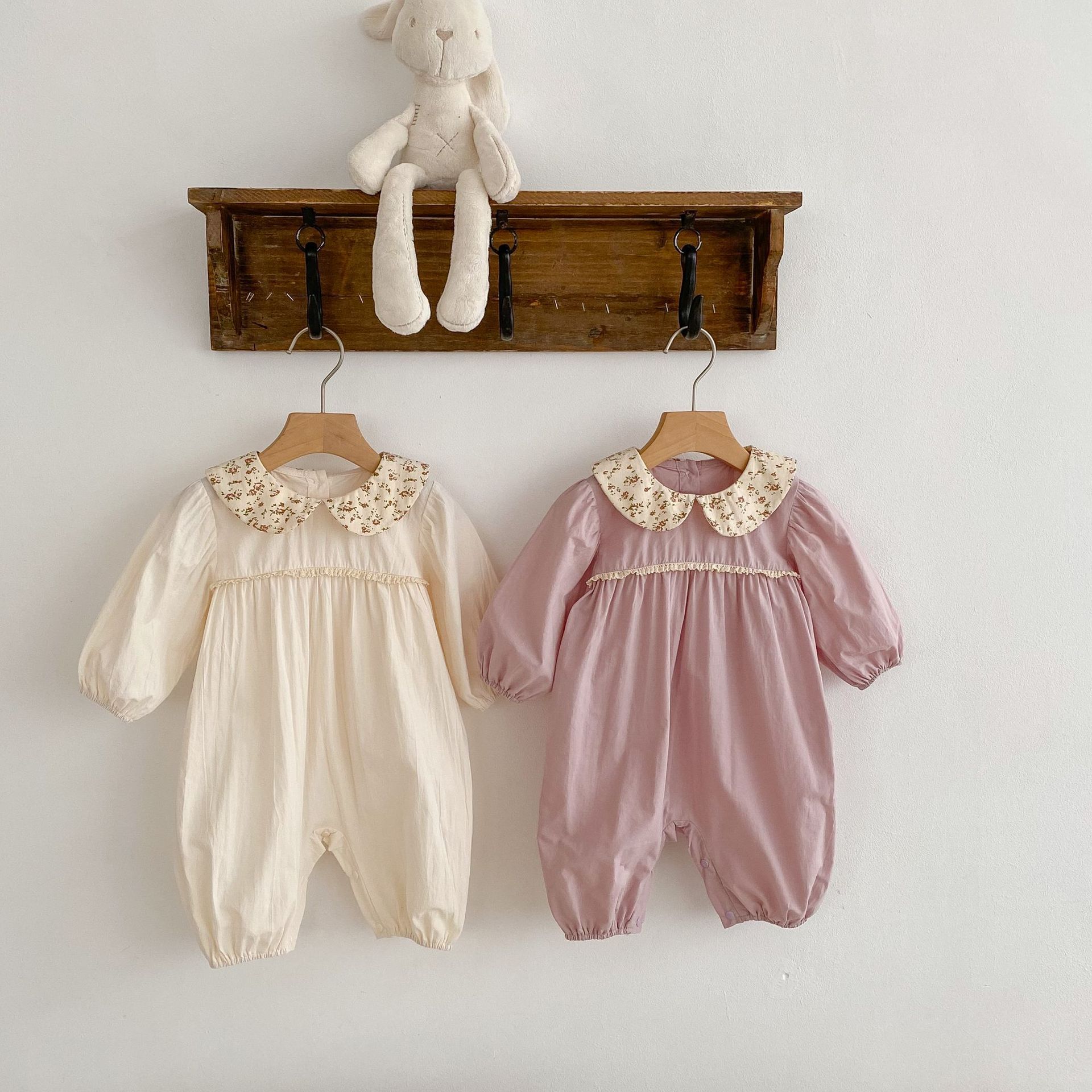 2025 Spring and Autumn baby one-piece dress, thin and sweet baby girl, floral collar, bottom wrap dress, long crawling dress, outdoor dressing pic 11