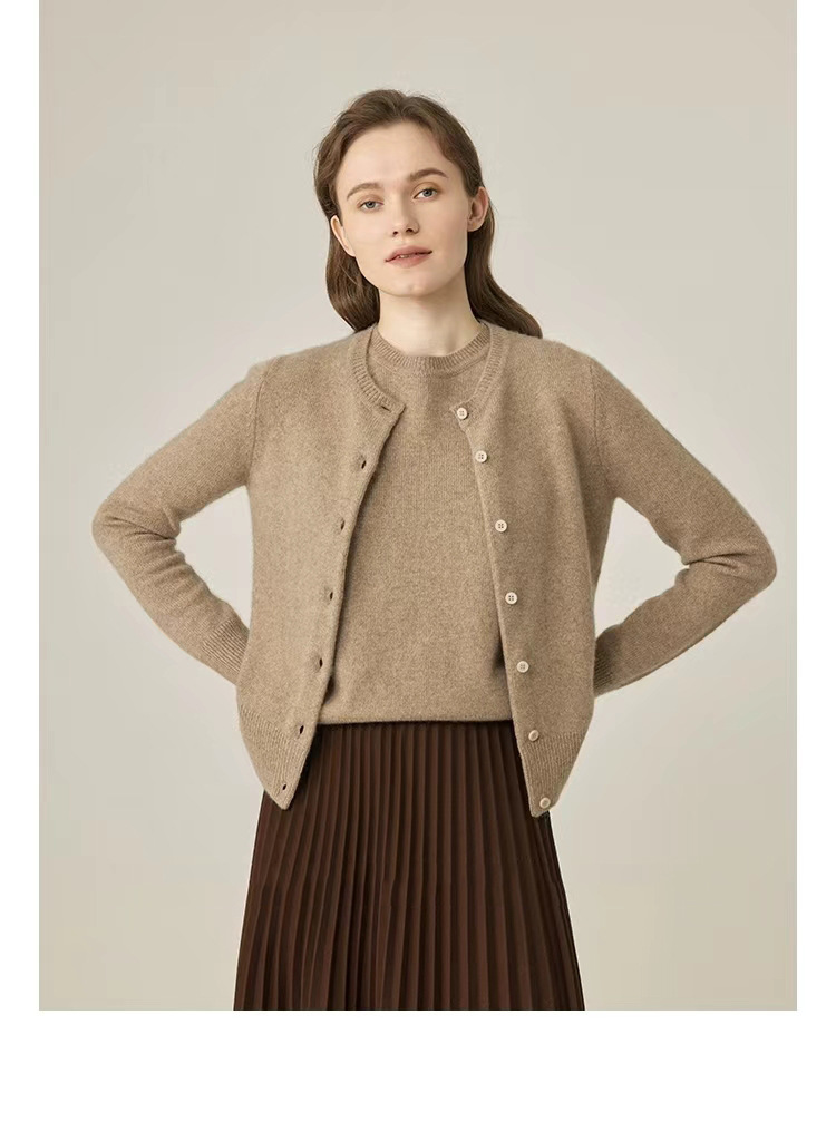 Qili Colorful Gemstone 12-color seamless one-piece Merino wool button cardigan, a versatile knitted long-sleeved top for commuting pic 59