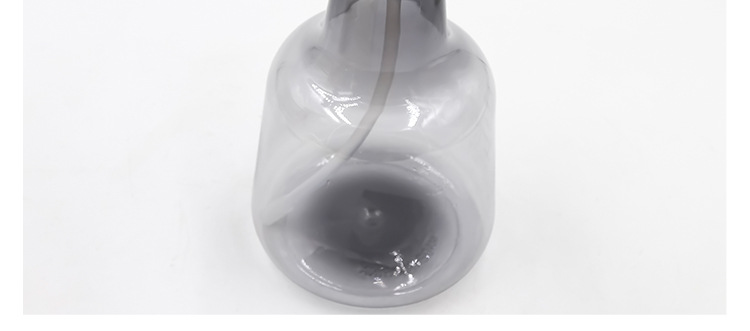A manufacturer of transparent plastic sprayers, transparent bottles and jugs, and horticultural irrigation tools for self-sale pic 4