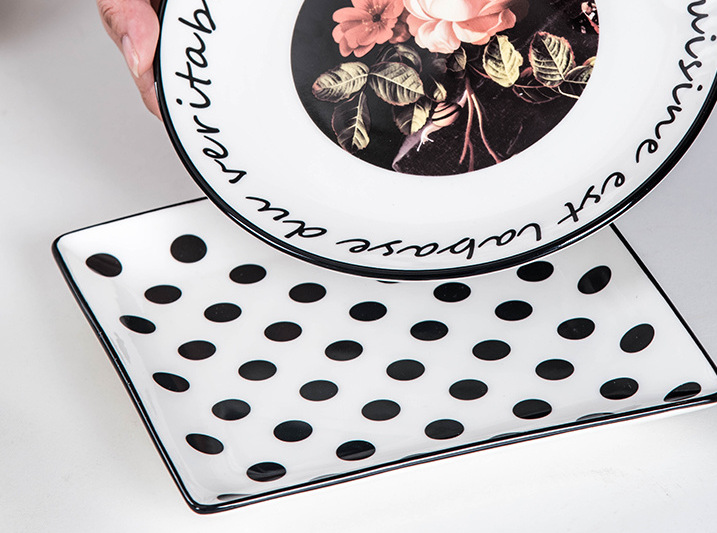 【2 pieces 】 Hepburn style European-style household ceramic plate set tableware 8-inch square plate + 8-inch round plate in ins style pic 3