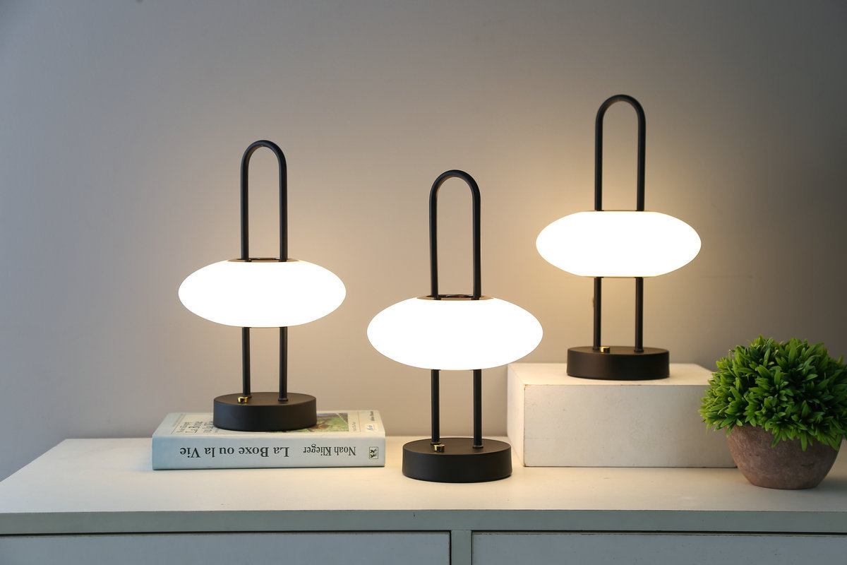 20332 Nordic minimalist modern creative living room, bedroom, bedside, study, studio, model room, metal homestay decorative table lamp pic 128