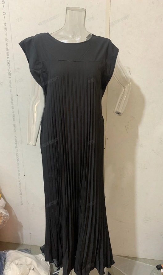 New Amazon cross-border European and American fashion round-neck sleeveless pleated dress for women in autumn and winter 2023 pic 6