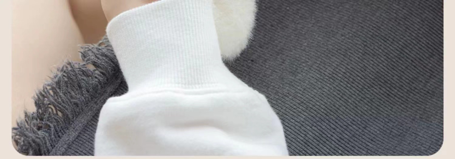 Mink fleece socks for women, thick and cold-proof, versatile home floor socks, expression embroidered fleece mid-calf socks pic 2